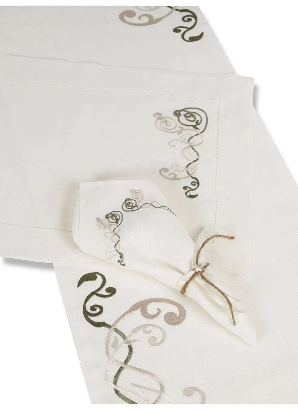 Cream Adrieanna Linen Table Runner