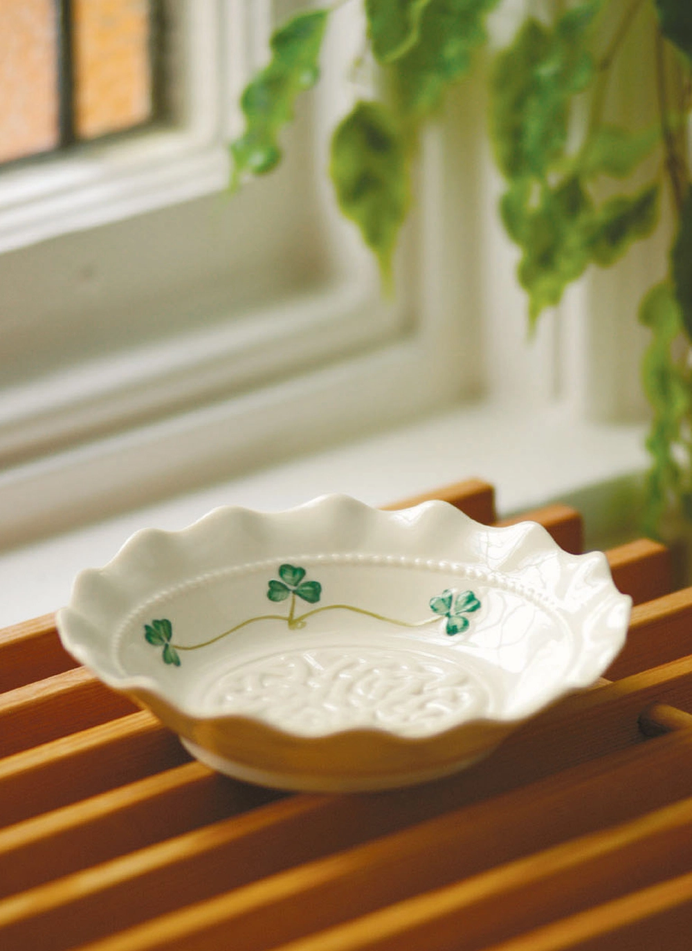Tara Accent Dish