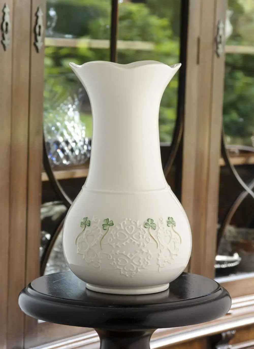 Shamrock Lace 10 Inch Vase