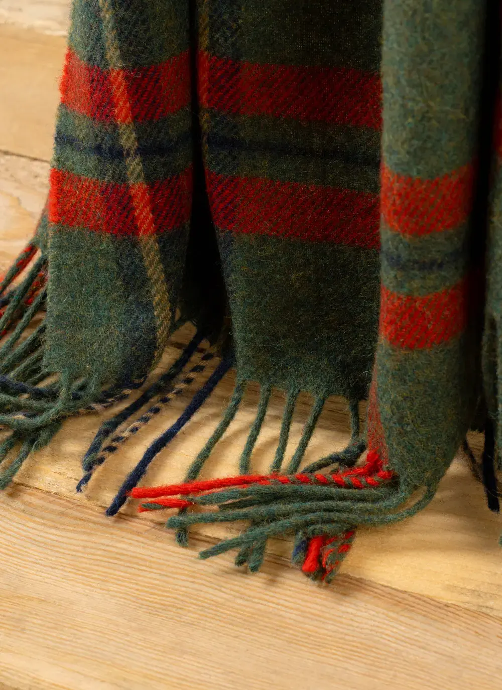 Festive Forest Lambswool Throw 