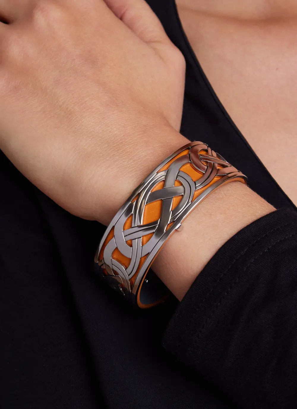Rhodium & Leather Narrow Celtic Bangle	