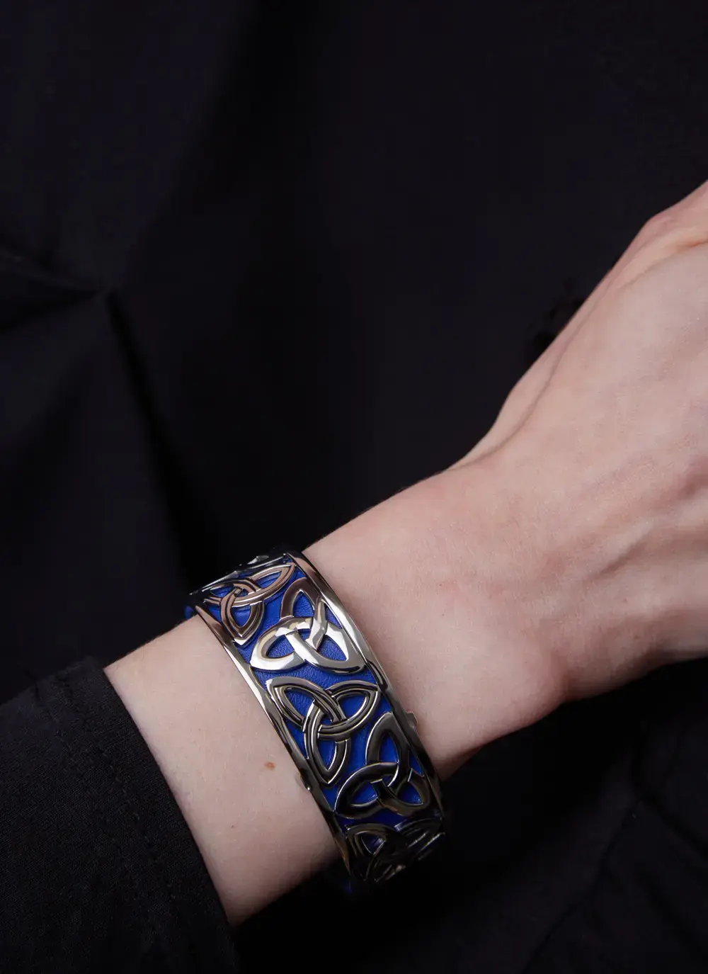 Rhodium & Blue Leather Trinity Bangle 