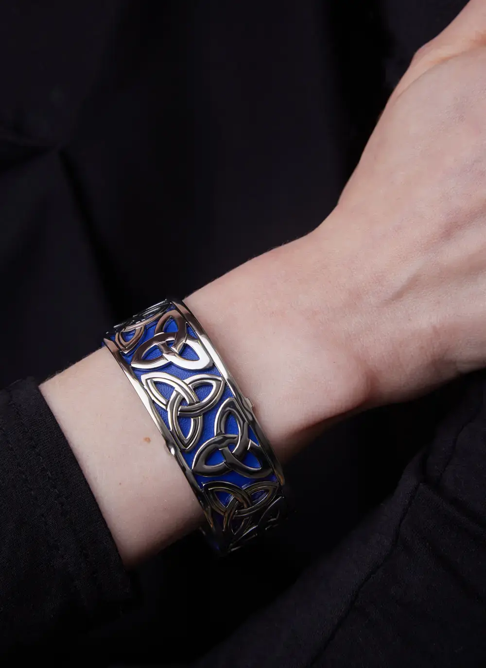 Rhodium & Blue Leather Trinity Bangle 