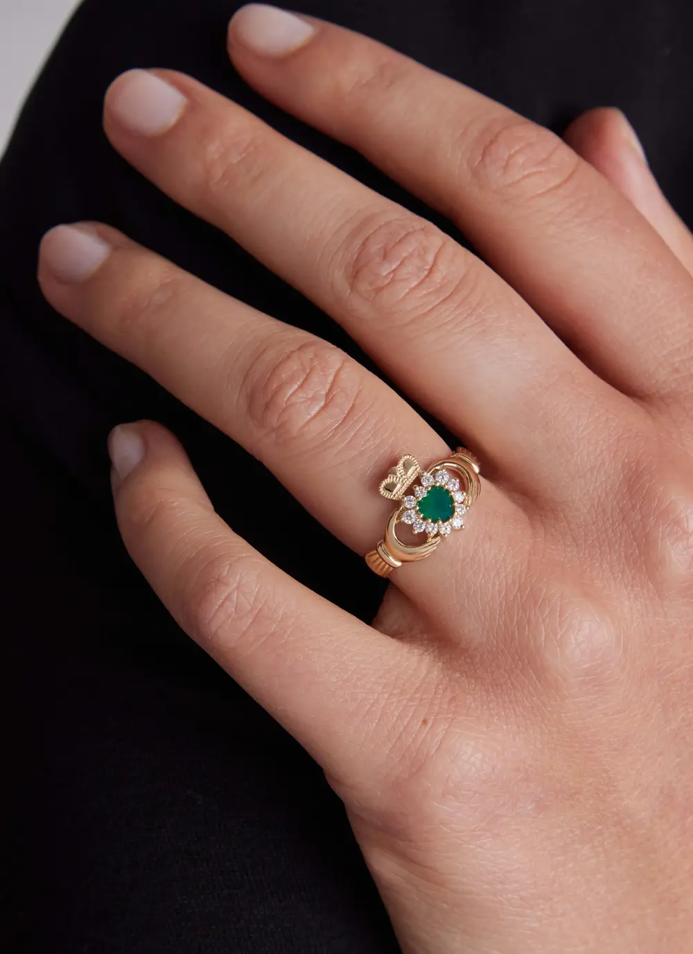 10ct Gold Green Agate Claddagh Ring