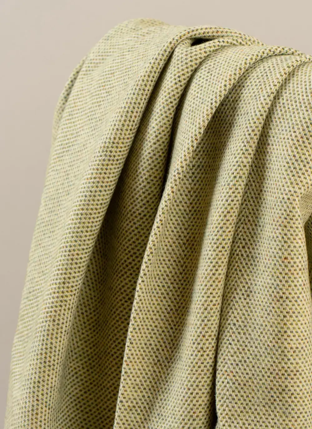 Spotted Green Supersoft Lambswool Throw