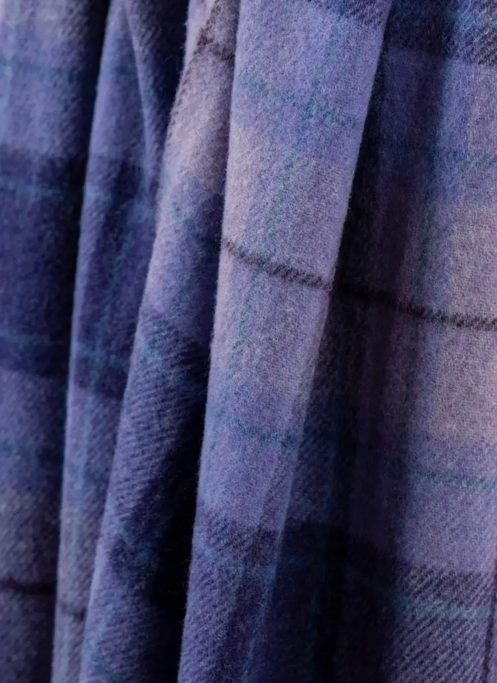 Serene Evening Lambswool Throw