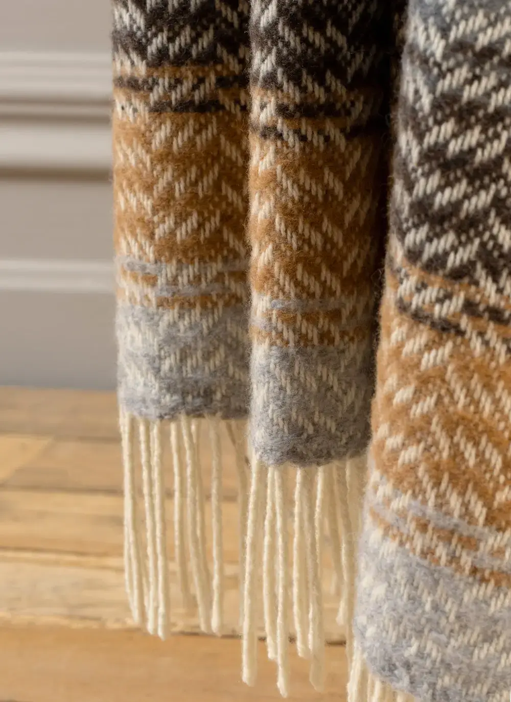 Sand and Shells Wool Cashmere Throw