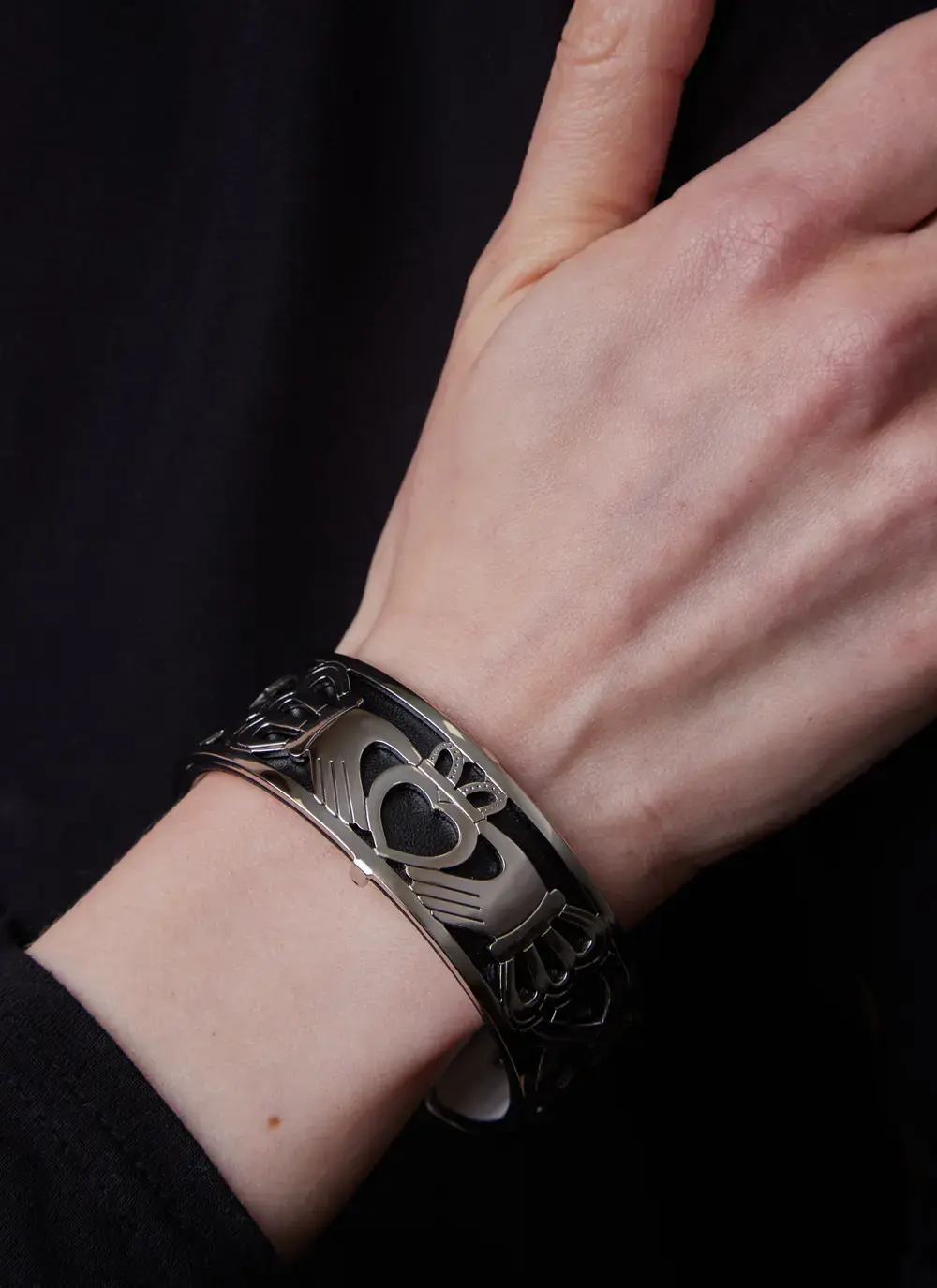 Claddagh Cuff Bangle With Black Leather