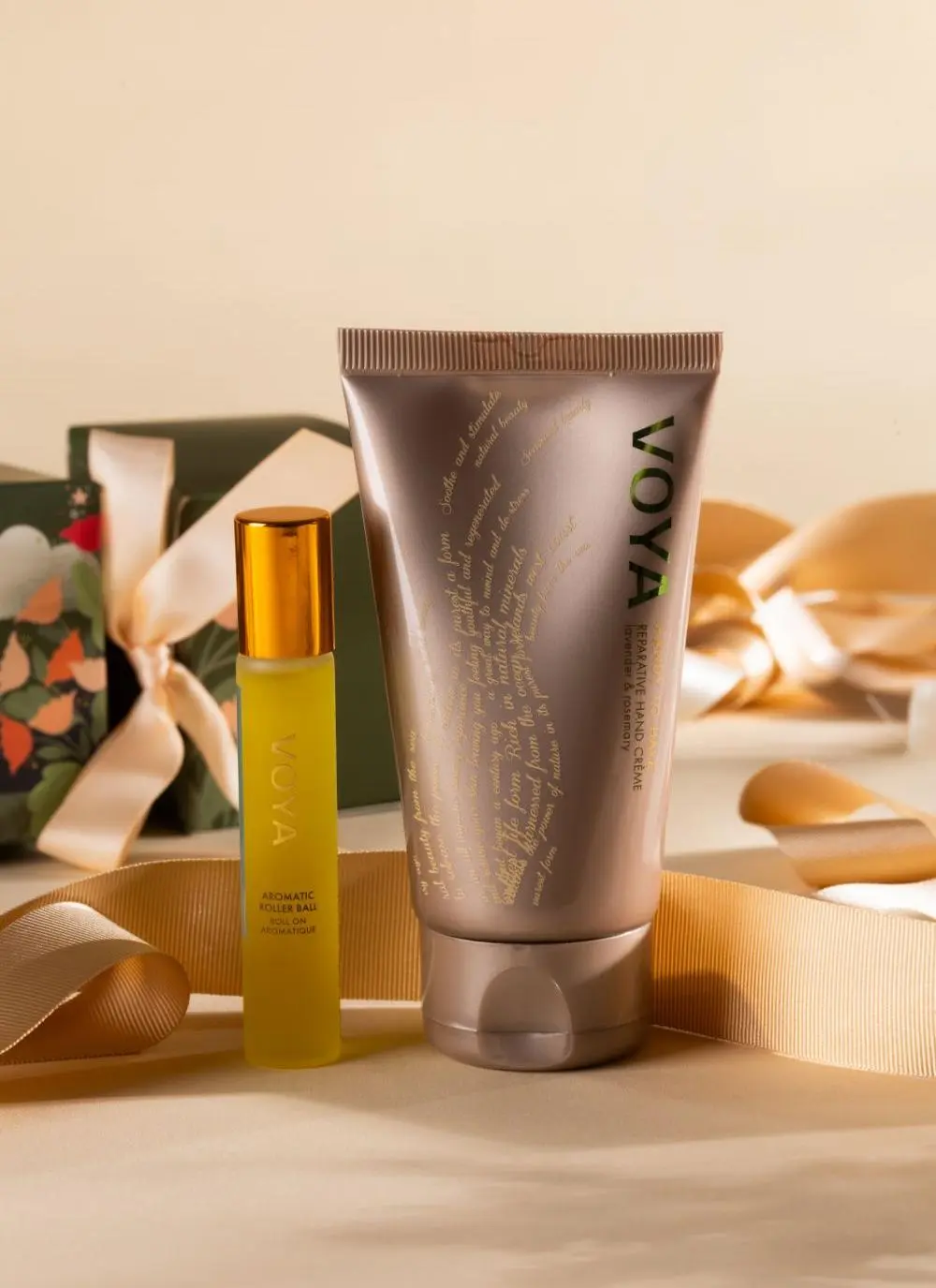 Voya The Land Of Youth Set Aromatic Rollarball Hand Lotion