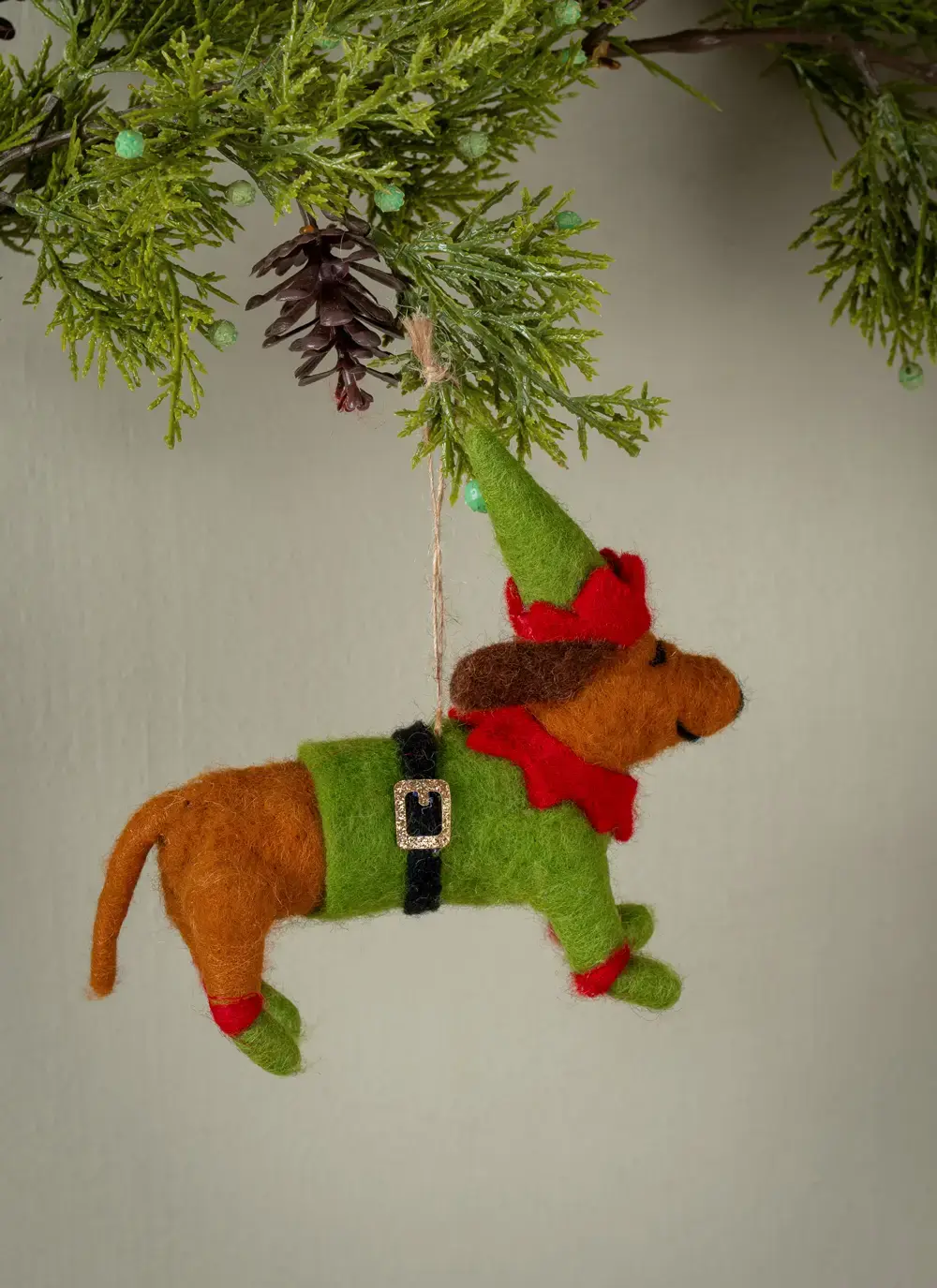 Christmas Dog In Green Decoration Set Of 4