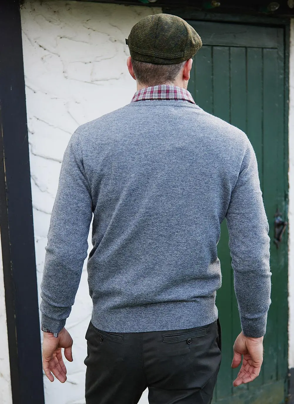James Lambswool V-Neck Sweater