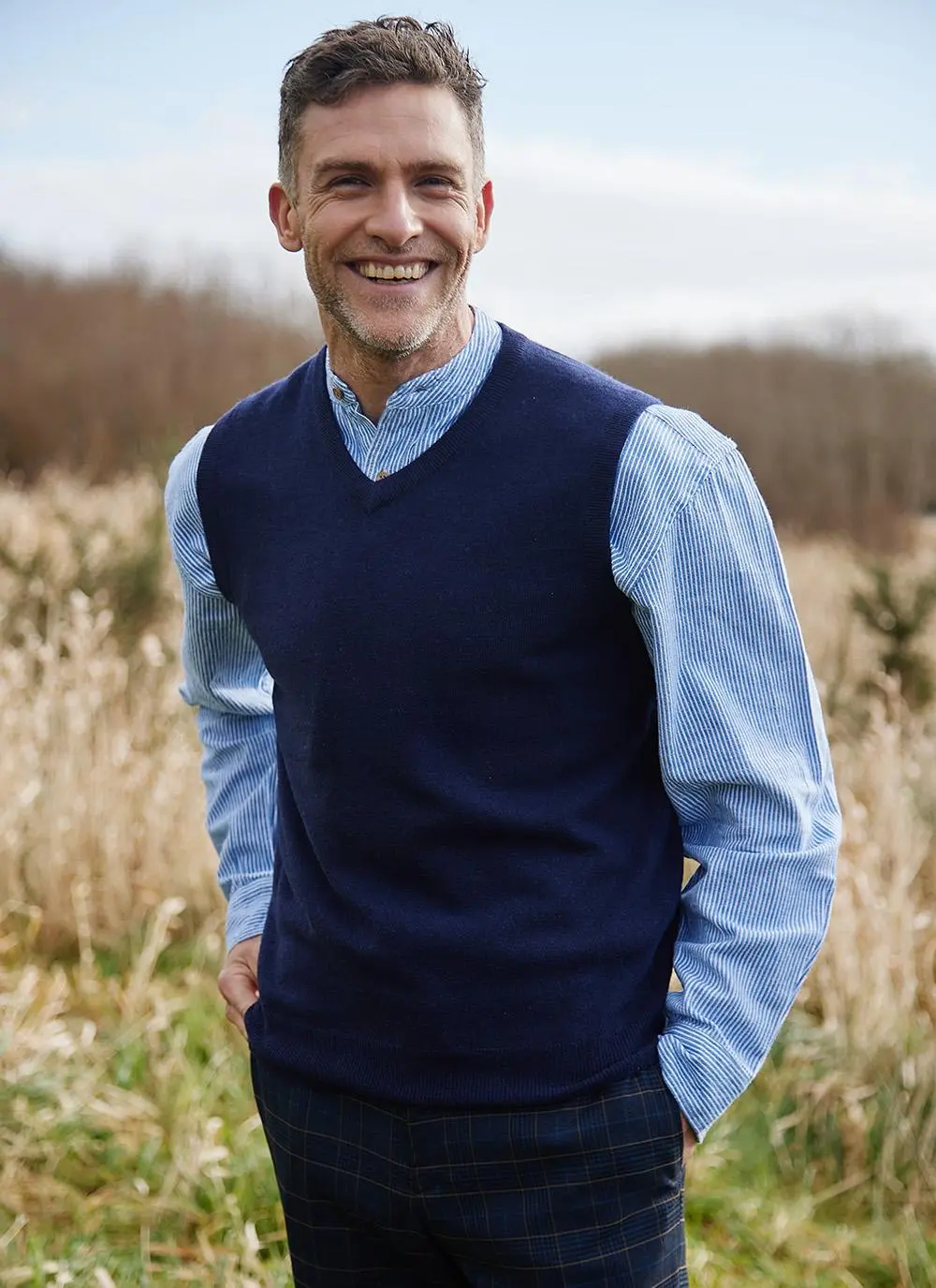 James Lambswool V-Neck Slipover