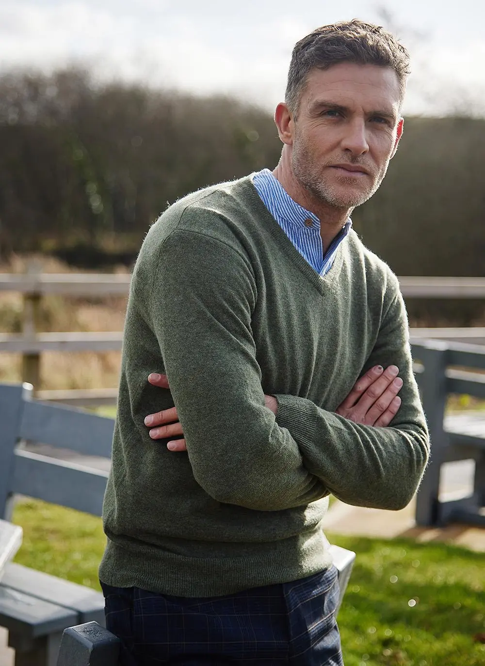 James Lambswool V-Neck Sweater