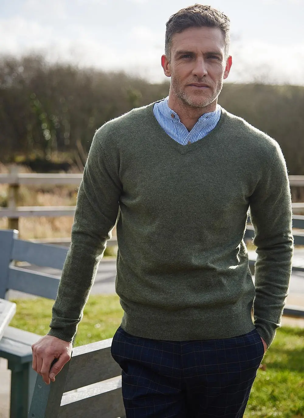 James Lambswool V-Neck Sweater