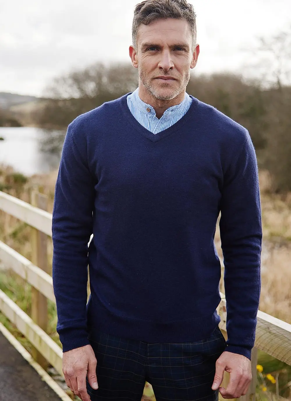 James Lambswool V-Neck Sweater