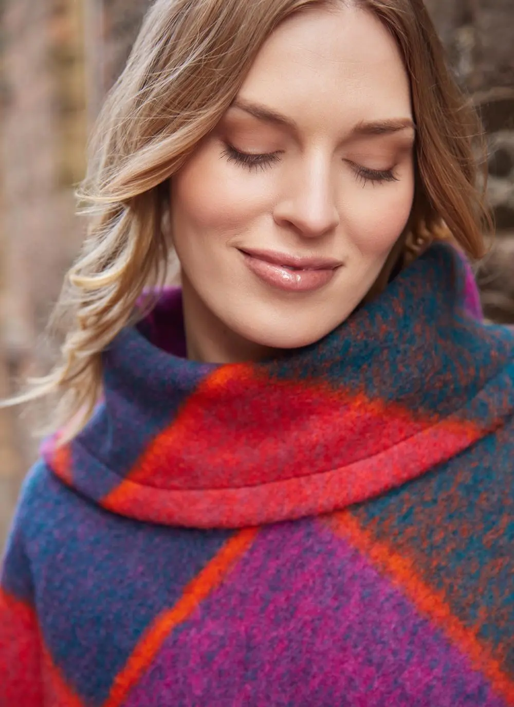 Eleanor Check Poncho 