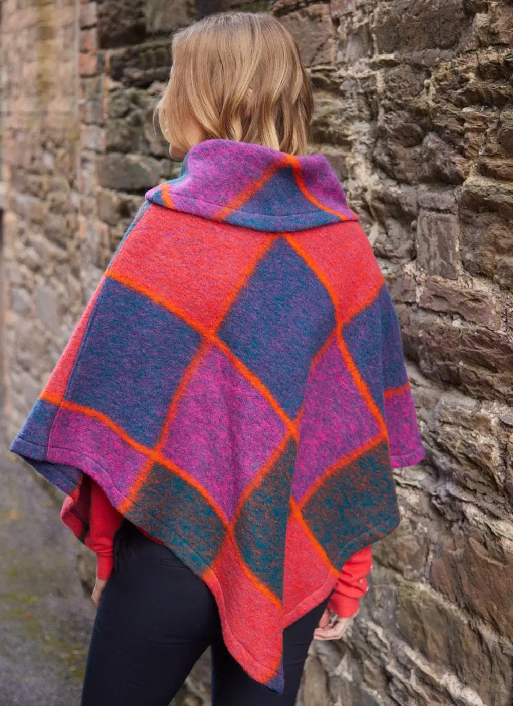 Eleanor Check Poncho 