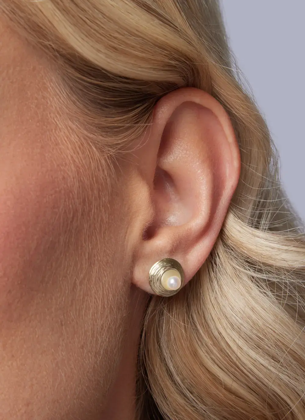 9K Gold Oyster Pearl Earrings