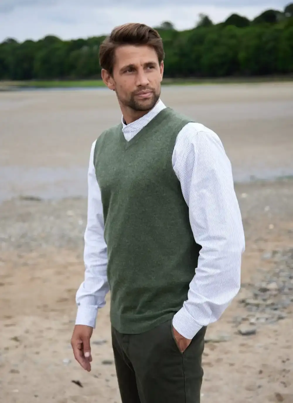Lambswool V-Neck Slipover