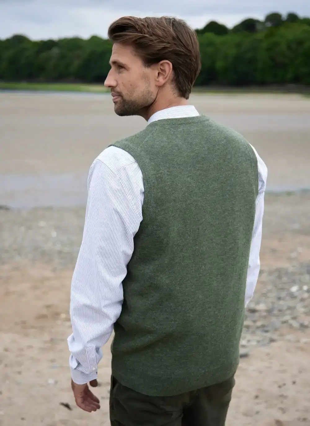 Lambswool V-Neck Slipover