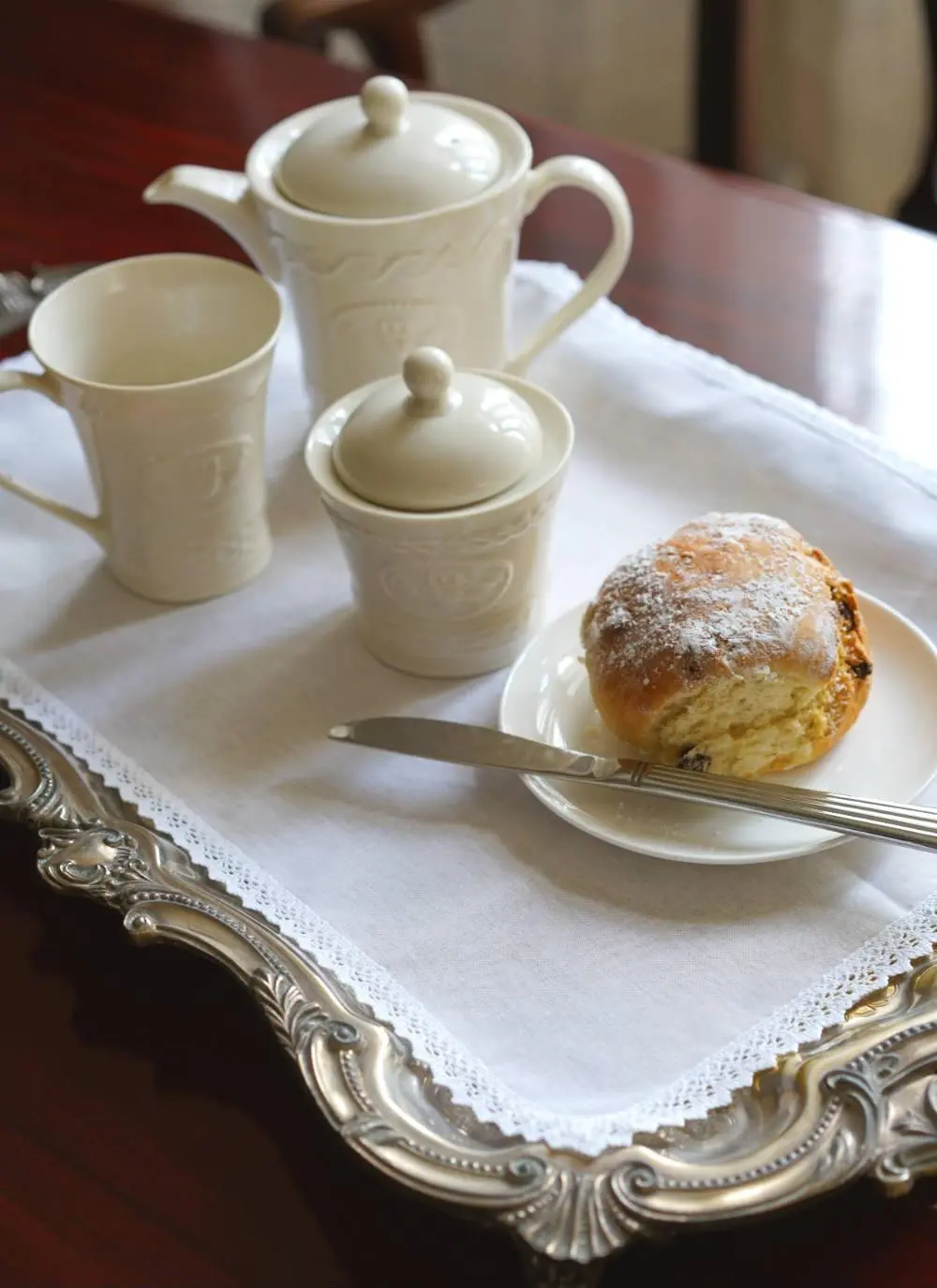 Abbey Linen Tray Cloth
