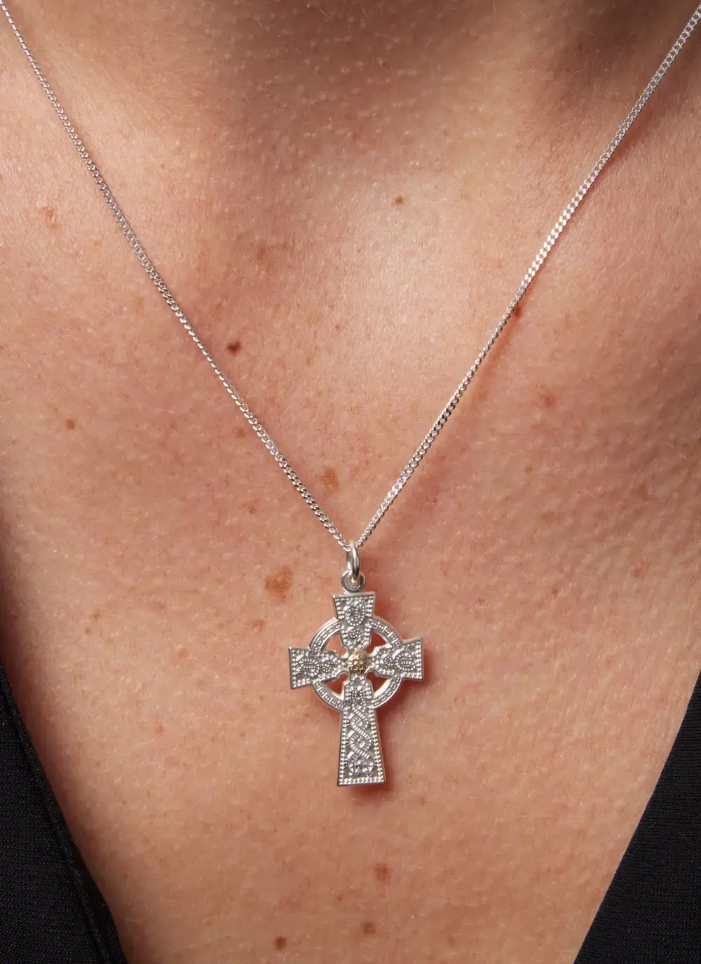 Arda Small Celtic Cross