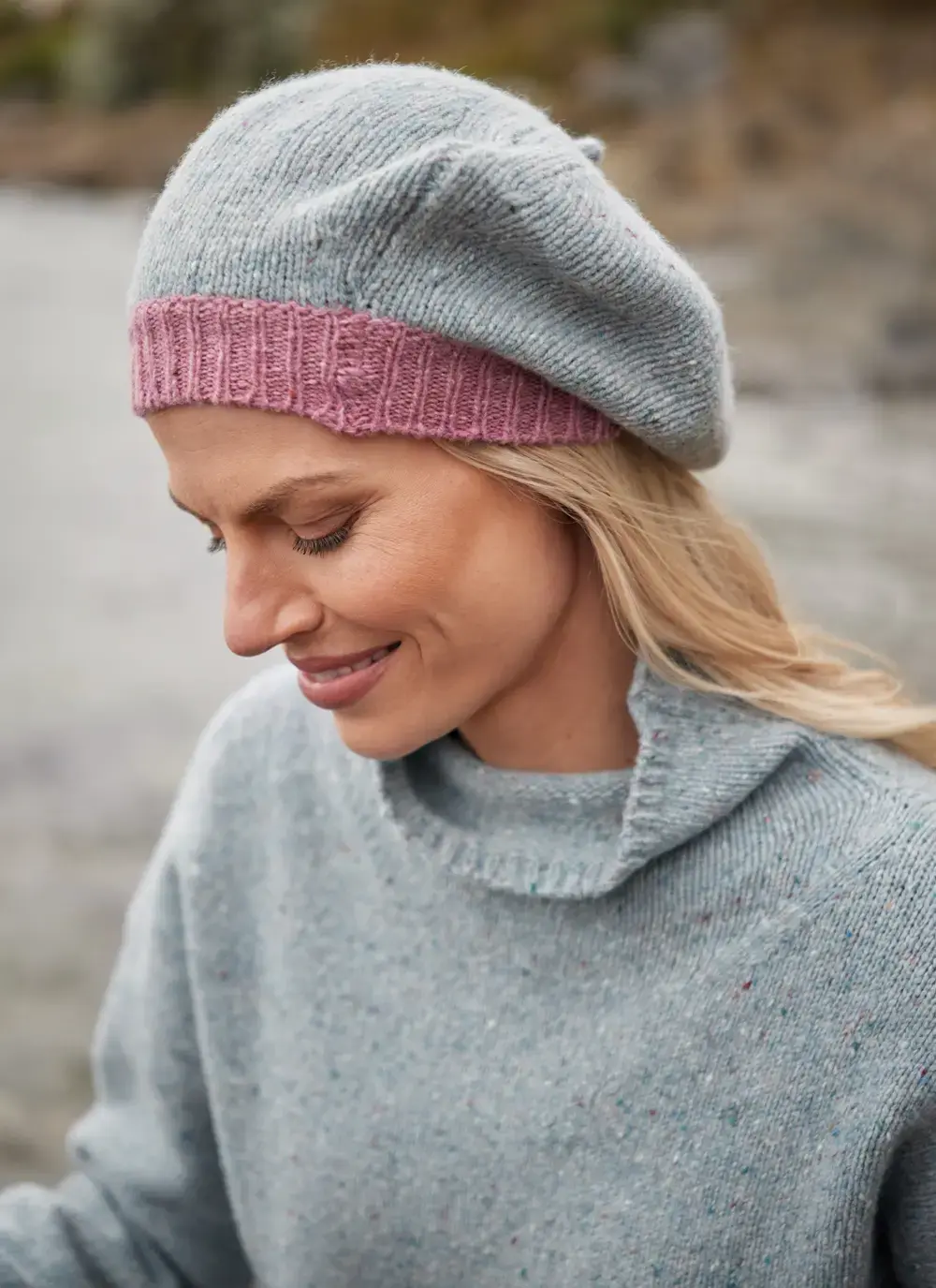 Wool Cashmere Beret with Contrast Rib in Aqua Pink