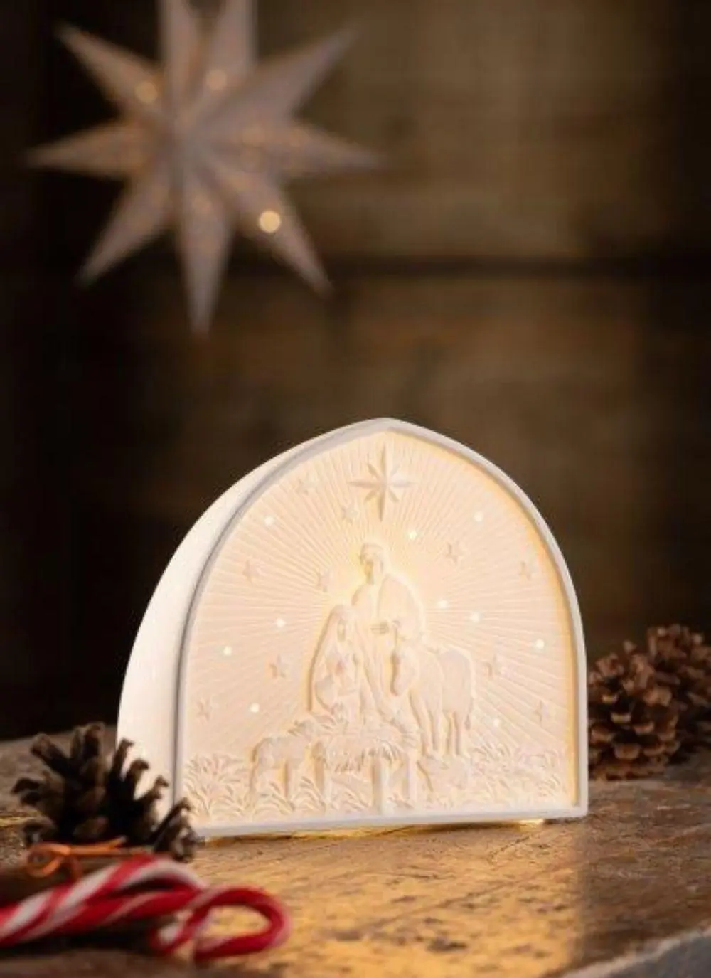 Belleek Living Nativity Crib Luminaire