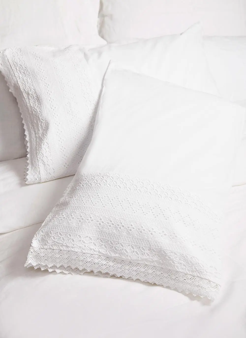 Carrick Embroidered Housewife Pillowcases Set of 4