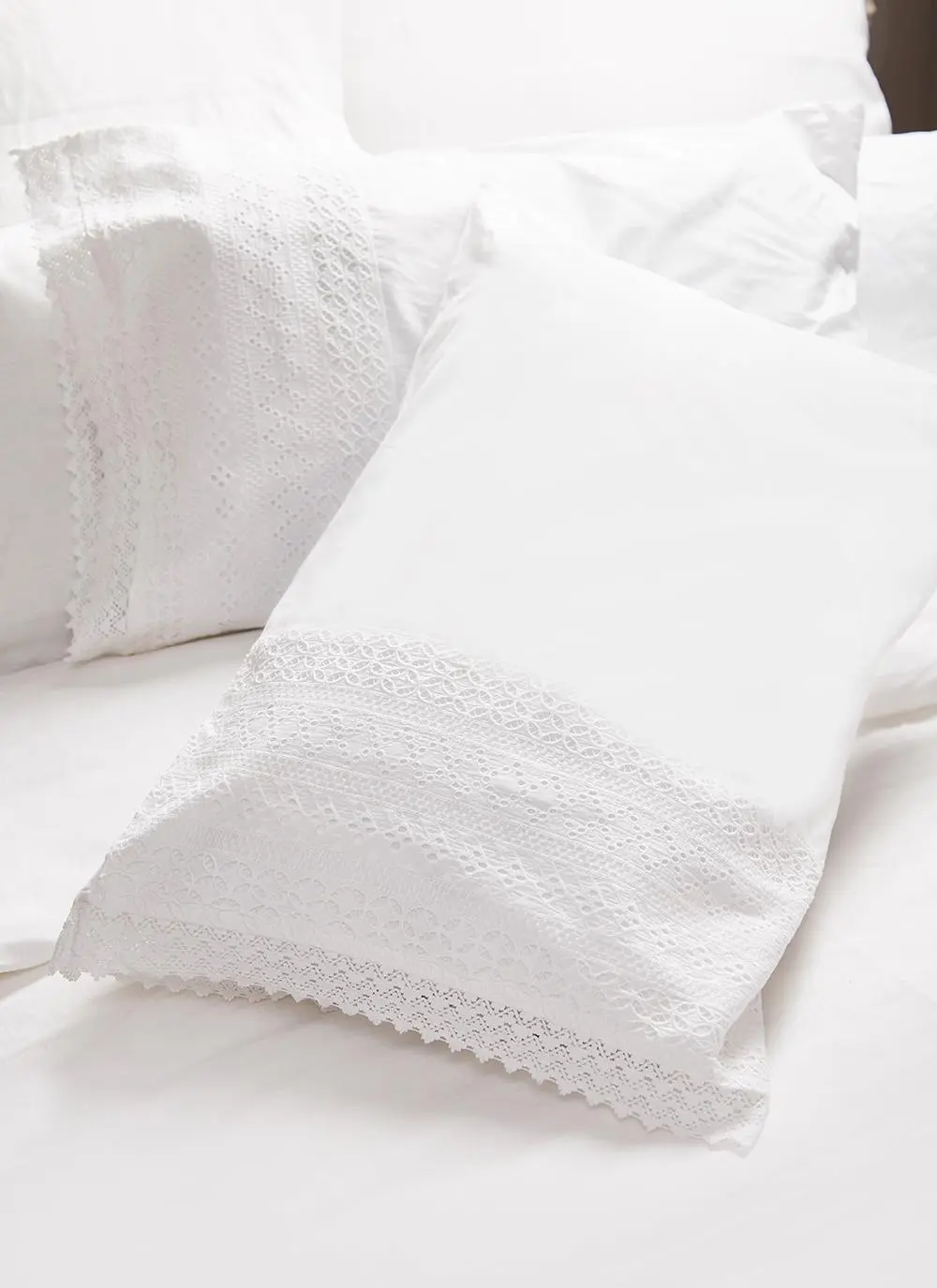 Carrick Embroidered Housewife Pillowcases Set of 4