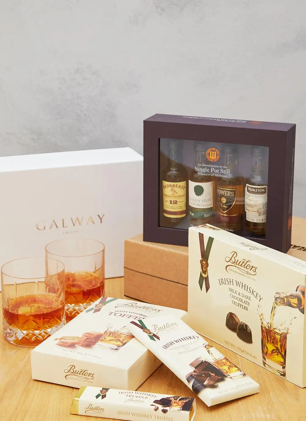 Whiskey & Treats Hamper (Ireland Delivery Only)
