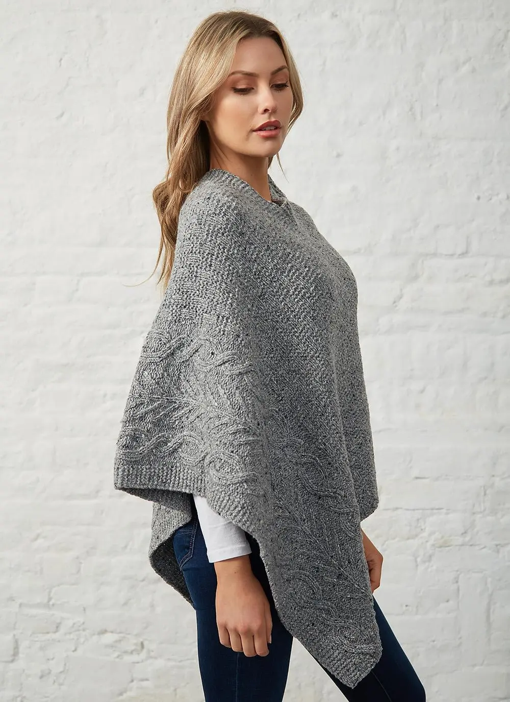 Niamh Poncho