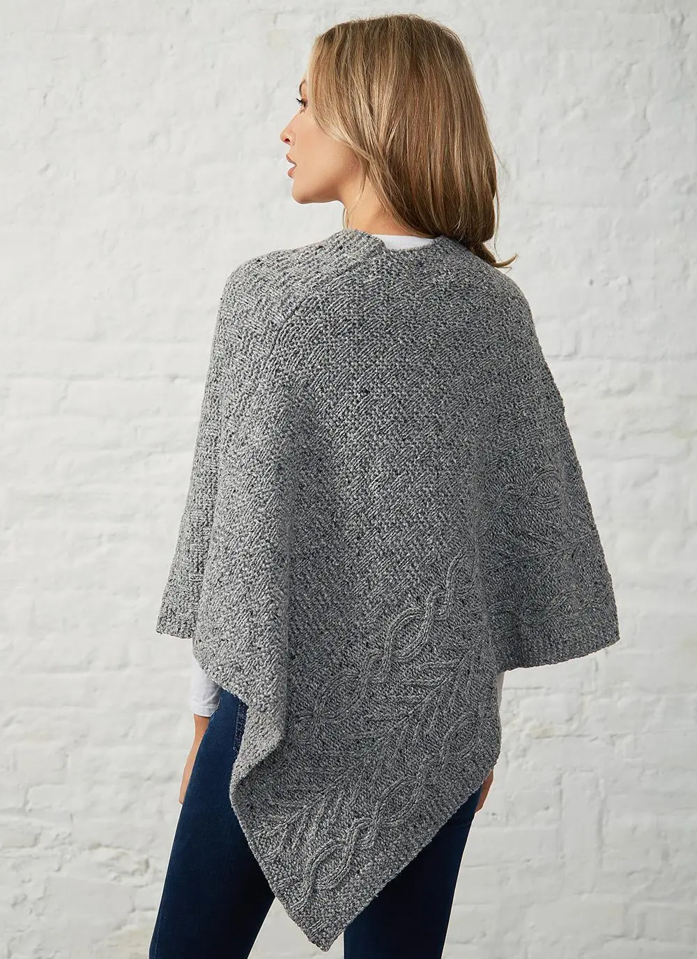 Niamh Poncho