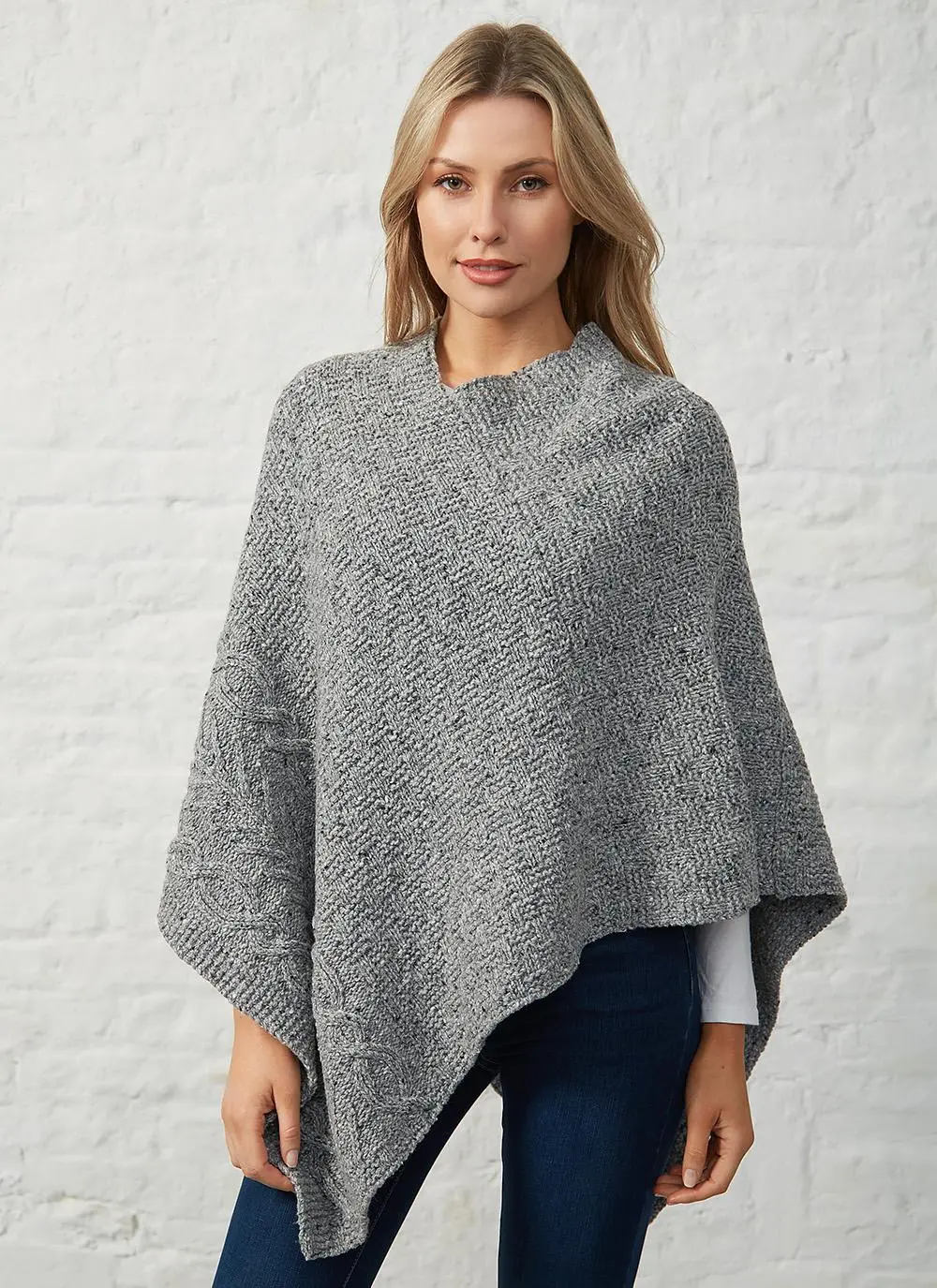 Niamh Poncho