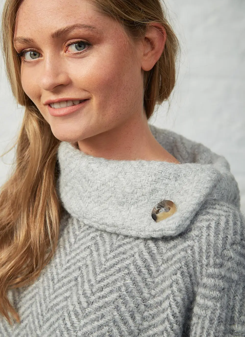 Laura Wool Cape