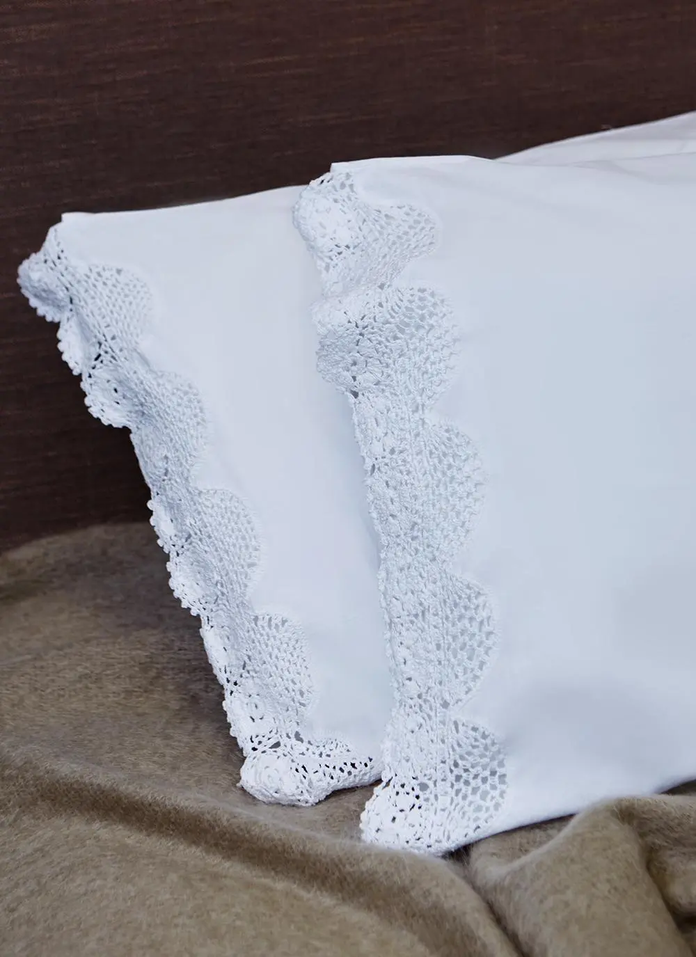 Bunratty Embroidered Housewife Pillowcases Set of 2