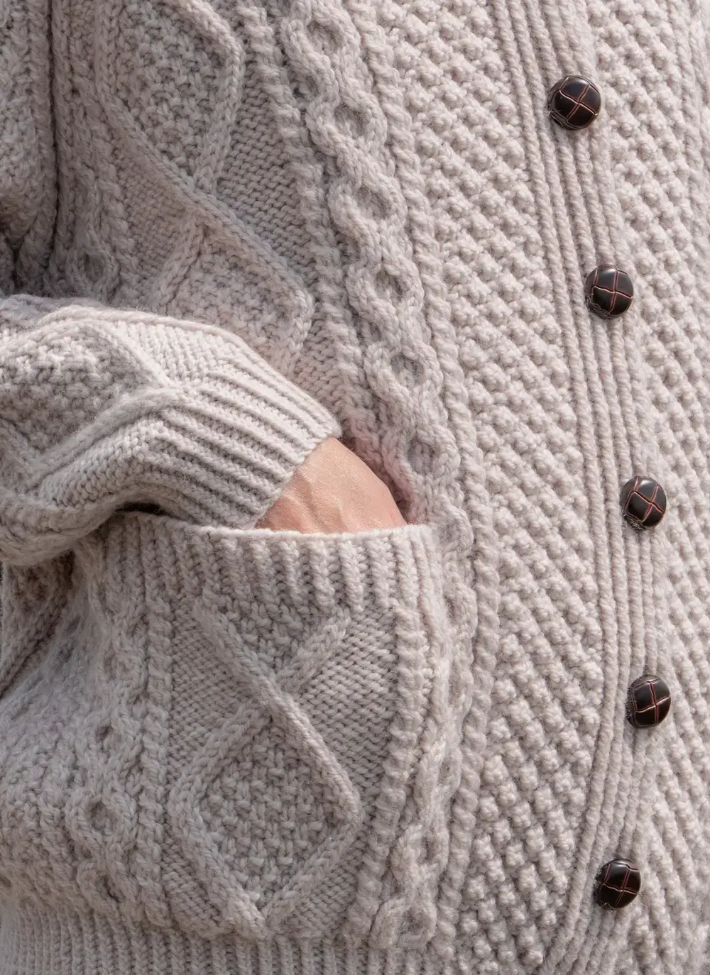 Traditional Hand-Knit Aran Lumber