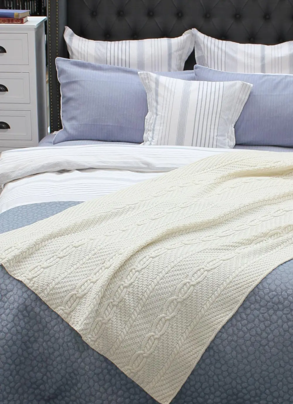 Cable Stitch Aran Throw