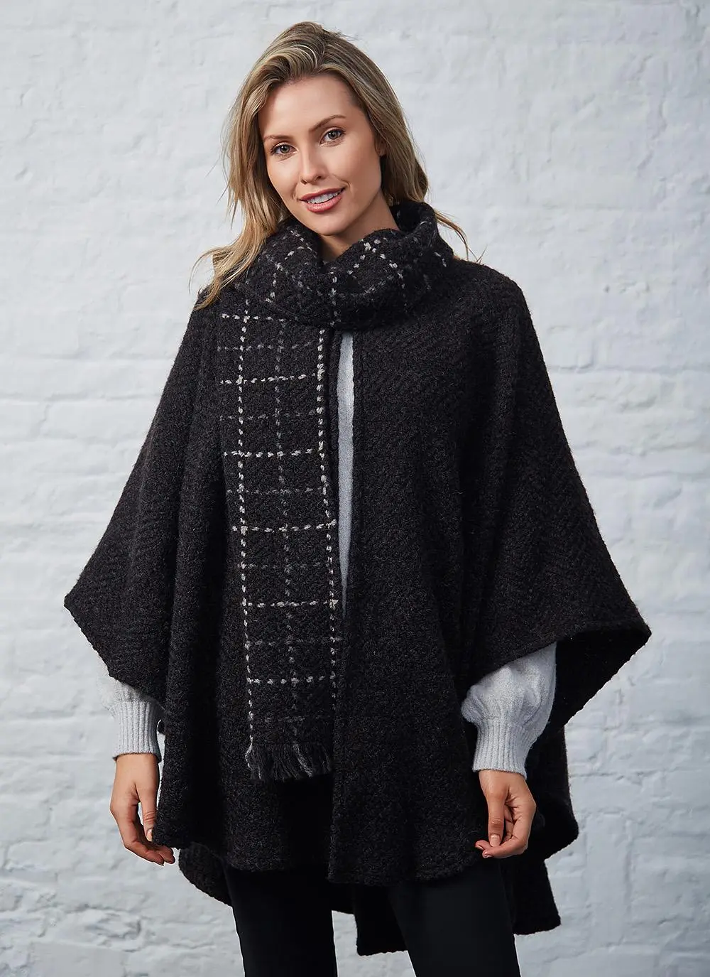 Ciara Oak Check Cape