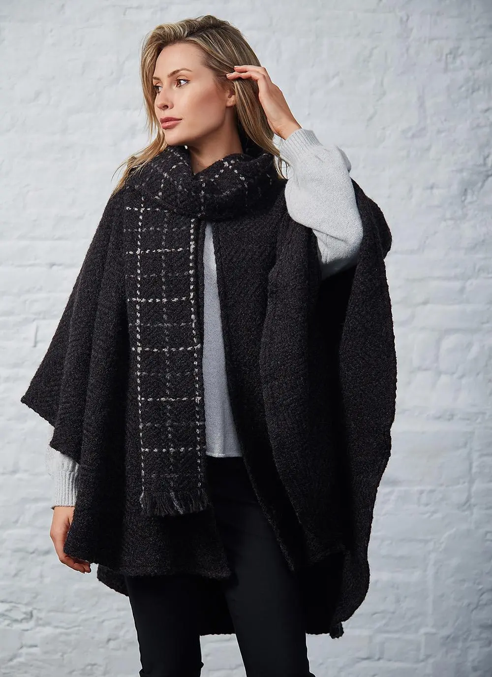Ciara Oak Check Cape