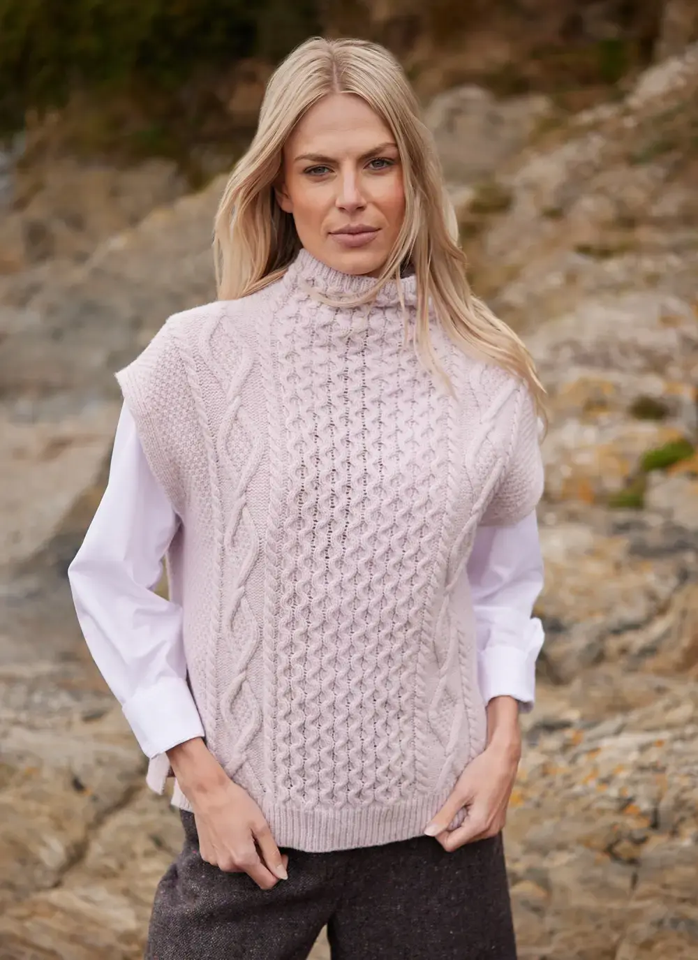 Achill Merino Wool Cashmere Sleeveless Turtleneck Sweater in Pink Cable Moss Honeycomb Diamond Stitch
