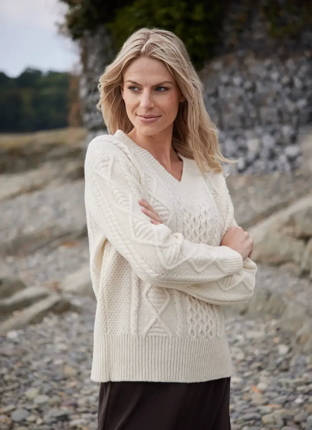 Baltimore Wool Cashmere V-Neck Sweater 
