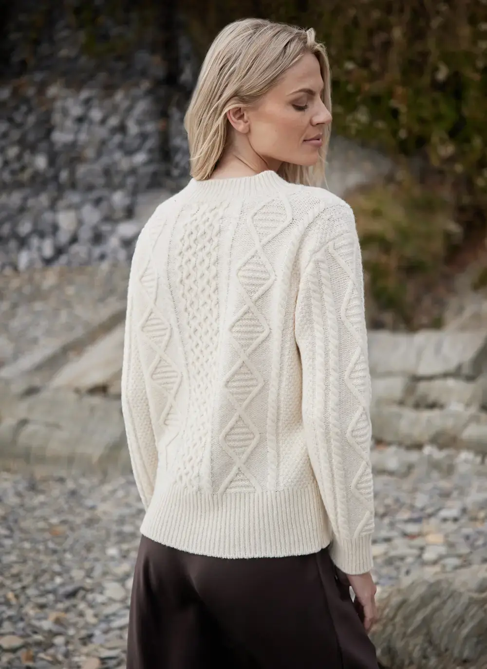 Baltimore Wool Cashmere V-Neck Sweater 