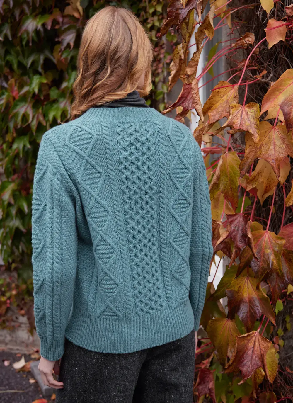 Baltimore Wool Cashmere V-Neck Sweater 