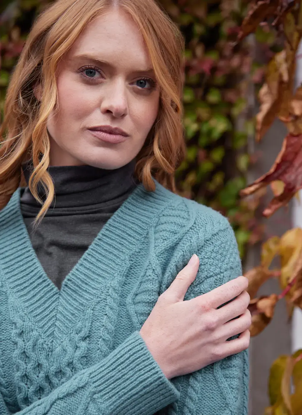 Baltimore Wool Cashmere V-Neck Sweater 