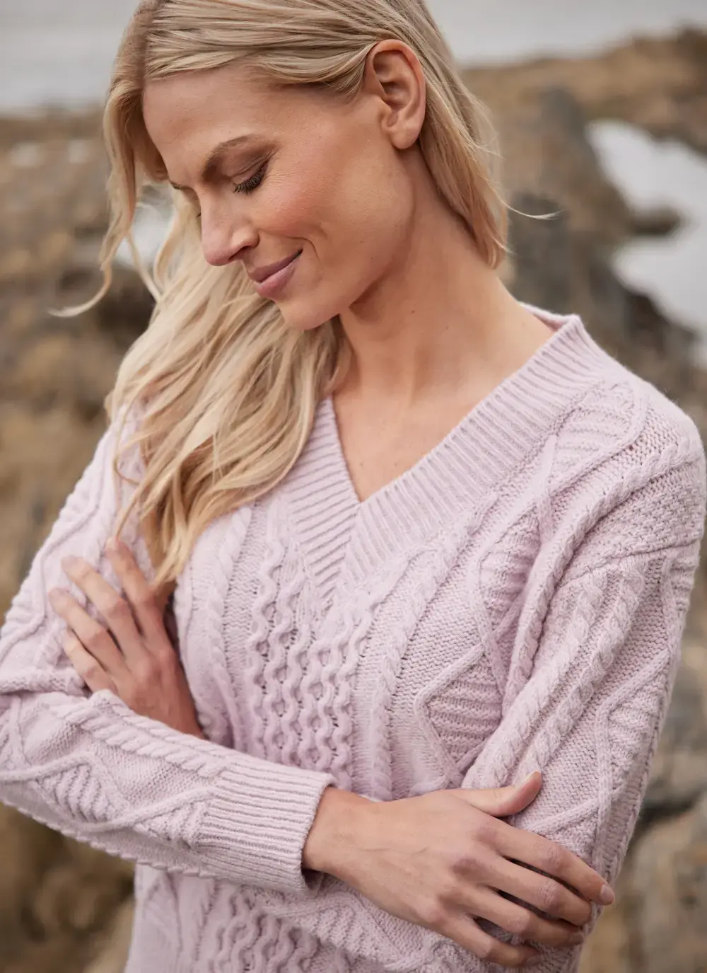 Baltimore Wool Cashmere V-Neck Sweater 