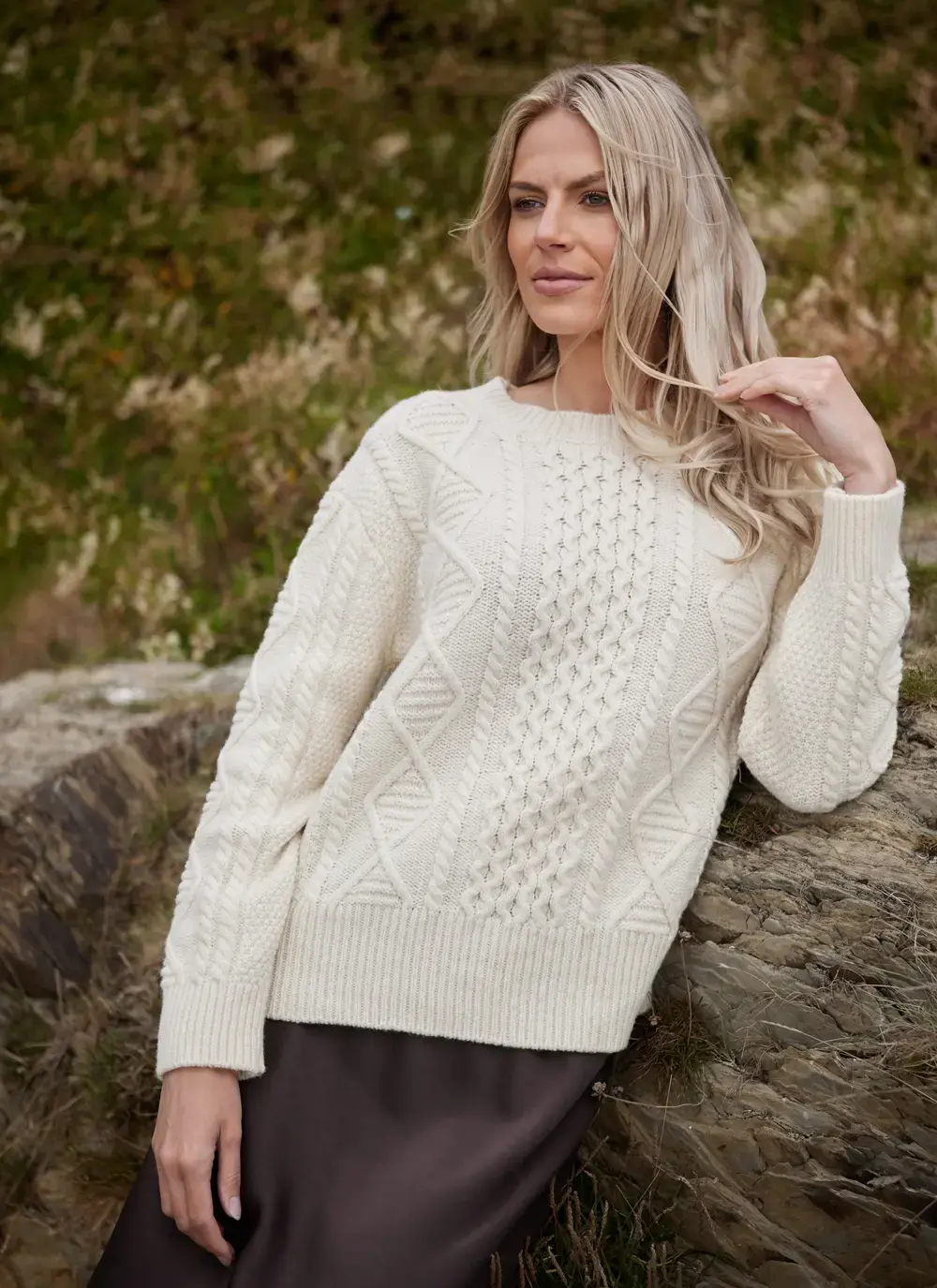 Baltimore Merino Wool Cashmere Crew Neck Sweater in Ecru