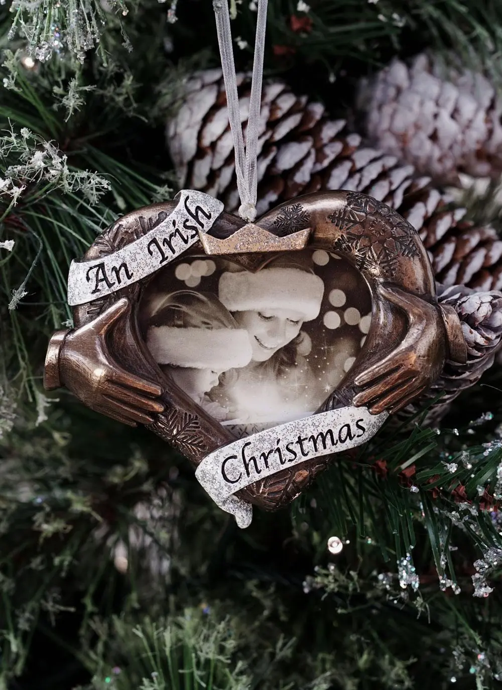Genesis Christmas Claddagh Frame Ornament