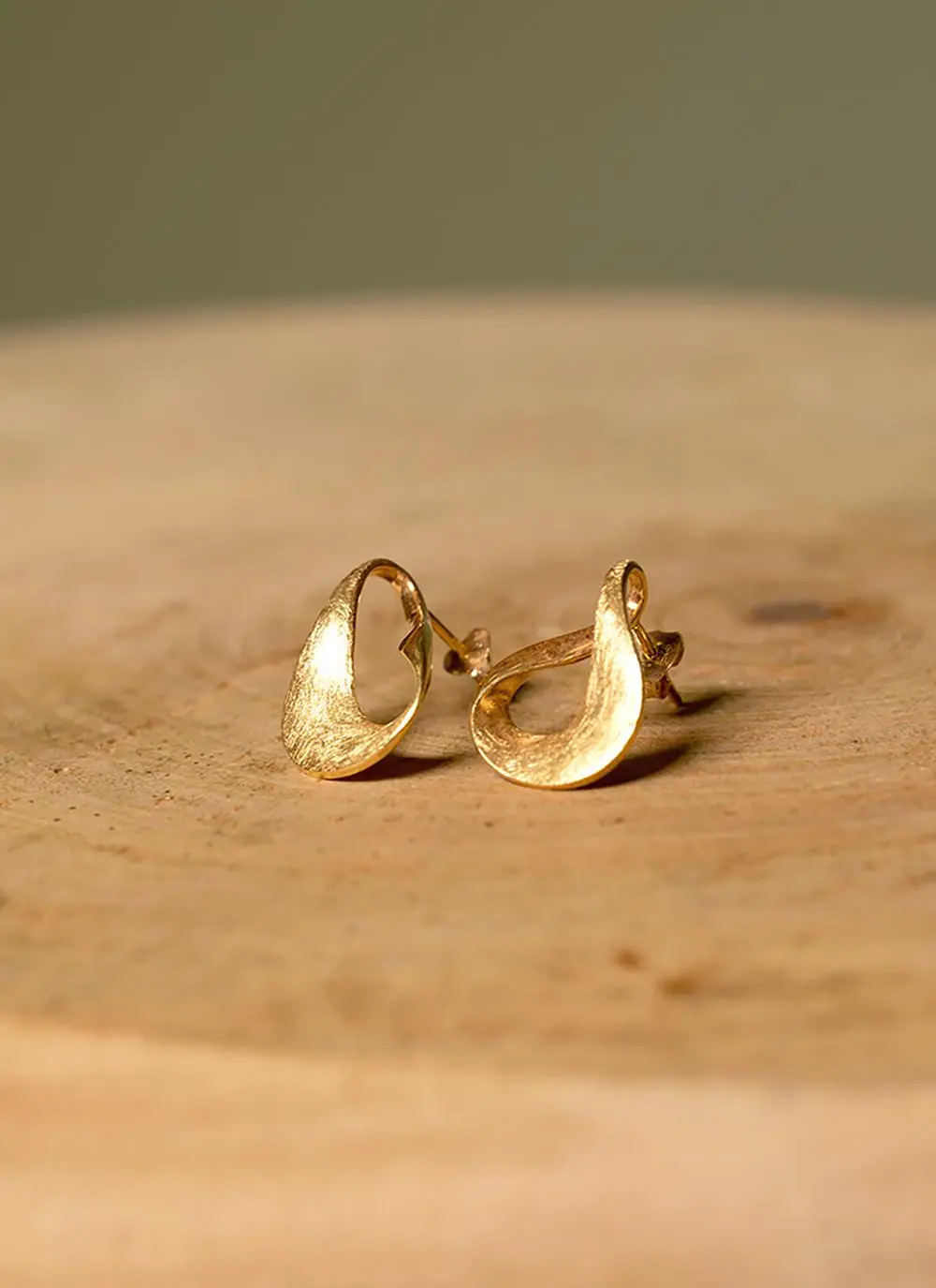 Gold Ribbon Earrings