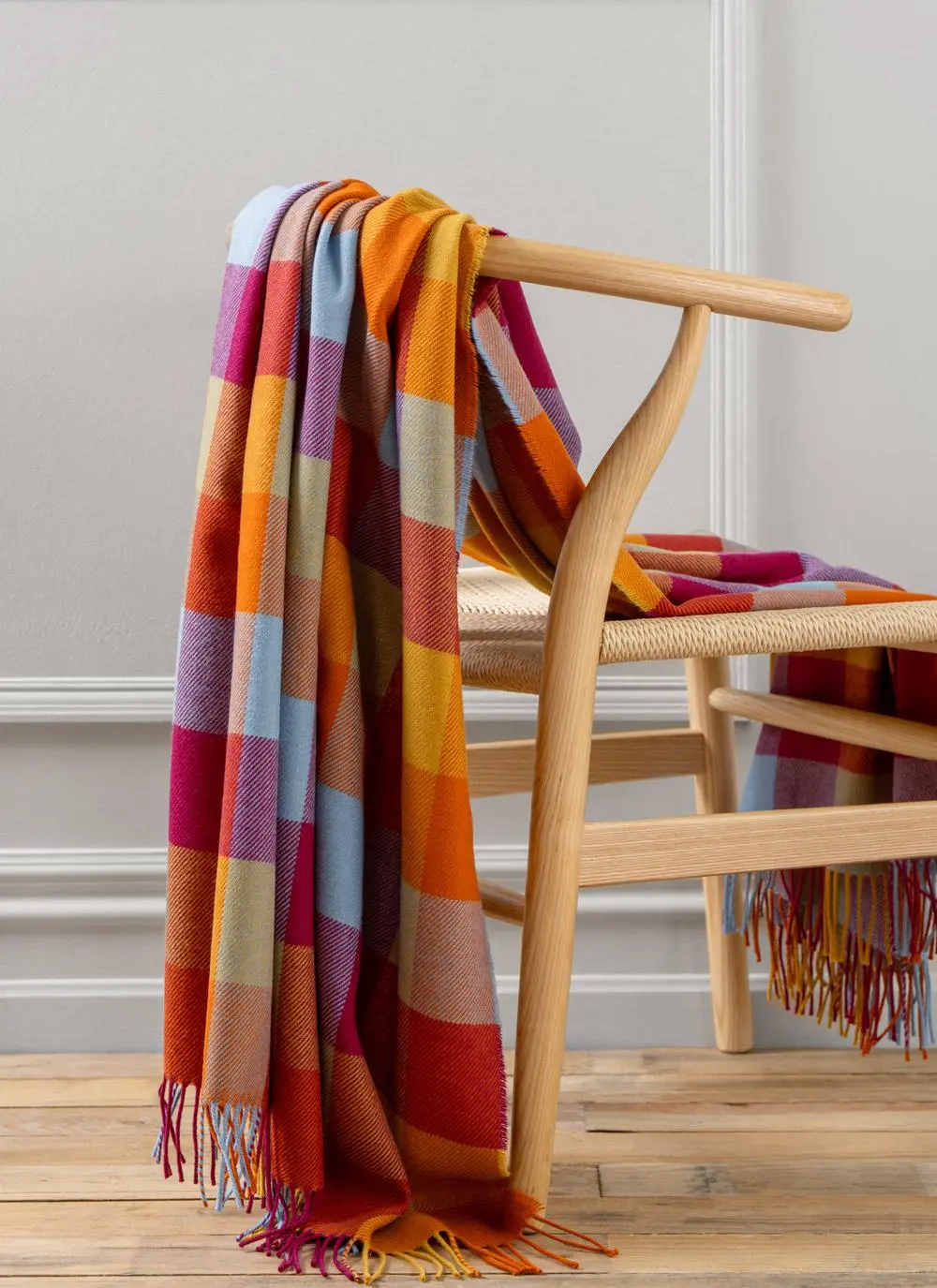 Dancing Tulips Supersoft Lambswool Throw